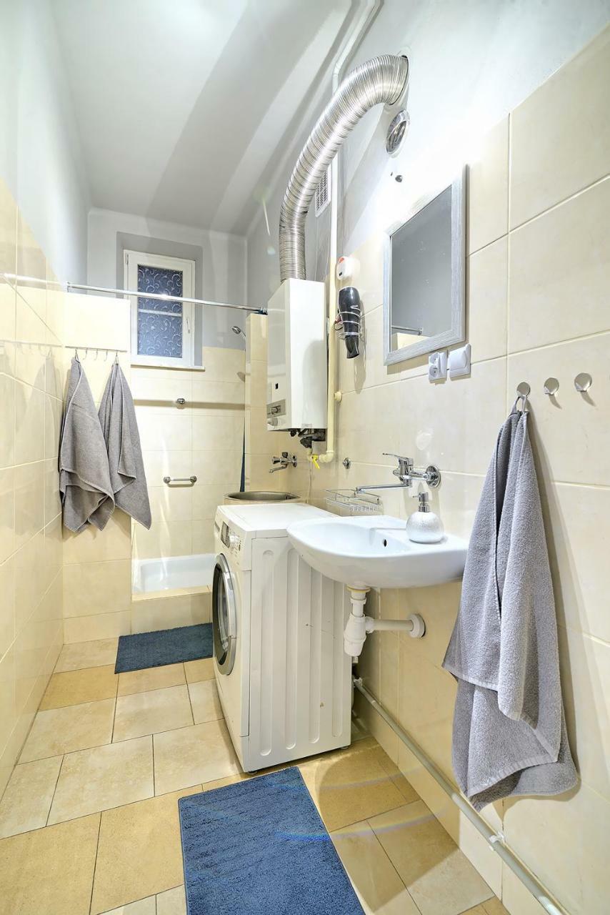Luxury Retro Apartment, City Center, Wifi Krakow Exterior photo